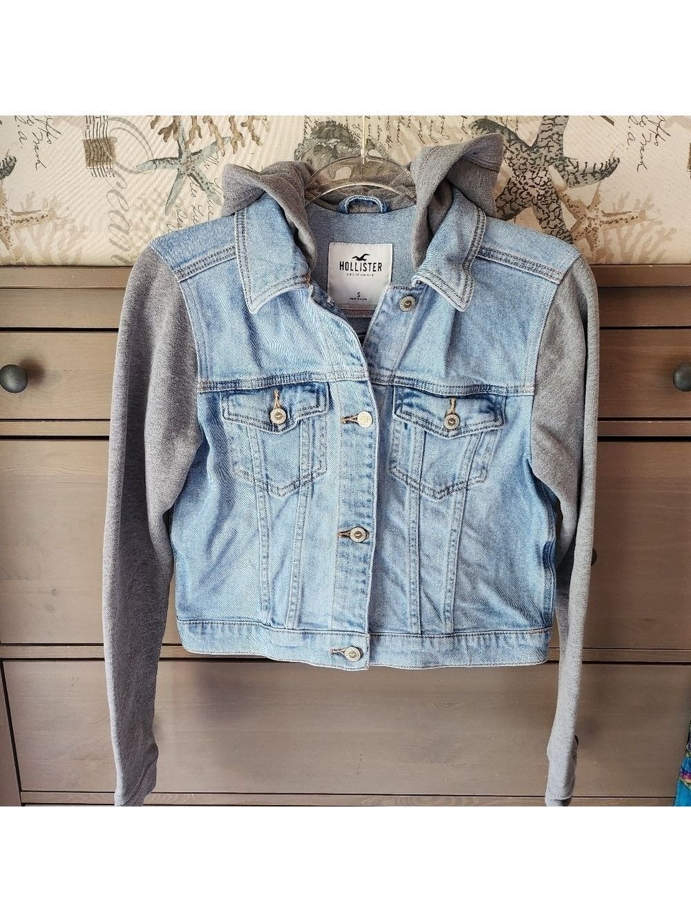 Hollister Women's Light Wash Cropped Denim Jacket With Hoodie - Picture 1 of 5